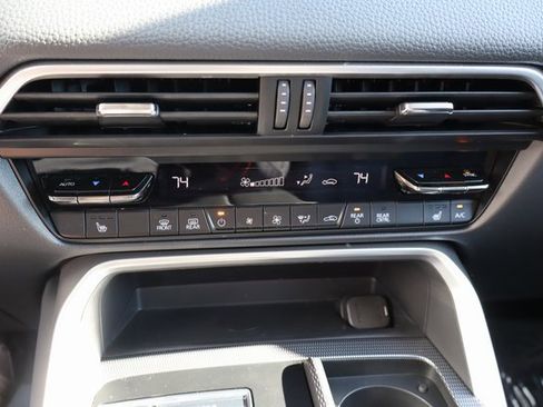 Used 2024 MAZDA CX-90 Plug-In Hybrid w/ Premium Pkg image 40