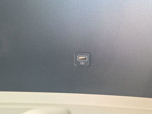 Used 2024 Kia Carnival SX image 12