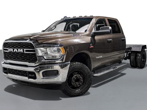 Used 2020 RAM 3500 Tradesman image 4