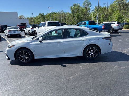 Certified 2023 Toyota Camry SE image 2
