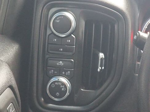 Used 2024 GMC Sierra 2500 Pro image 12