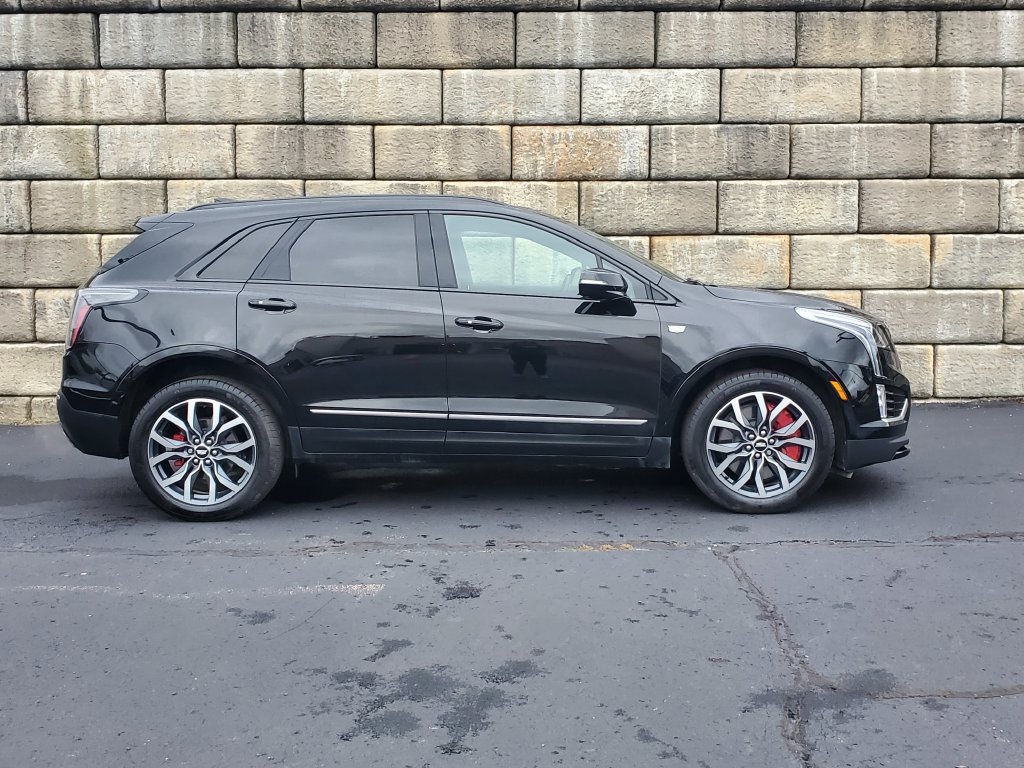 Used 2024 Cadillac XT5 Sportv w/ LPO, Floor Liner Package AWD/4WD image 6