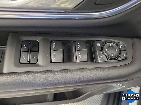 Used 2022 Chevrolet Tahoe RST w/ Luxury Package image 18