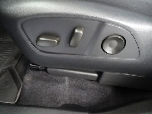 Used 2024 Chevrolet Traverse RS w/ LPO, Floor Liner Package image 3