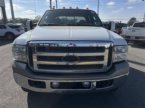 Used 2005 Ford F250 King Ranch image 2