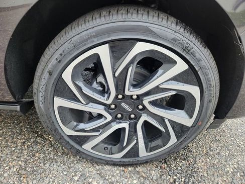 New 2026 Lincoln Navigator L Black Label AWD/4WD image 18