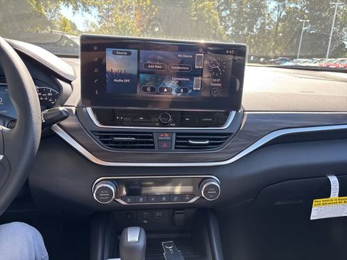 New 2025 Nissan Altima 2.5 SV w/ SV Special Edition Package image 11