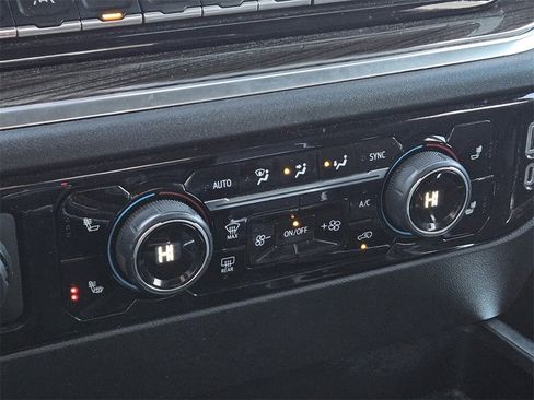 Used 2023 Chevrolet Silverado 1500 RST image 20