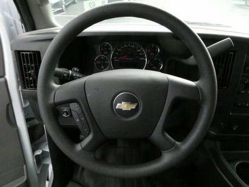 Used 2024 Chevrolet Express 2500 w/ Driver Convenience Package image 5