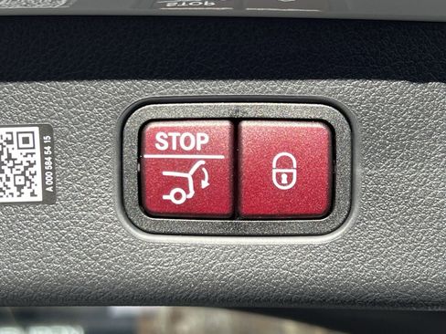 New 2026 Mercedes-Benz GLC 300 GLC 300 image 25