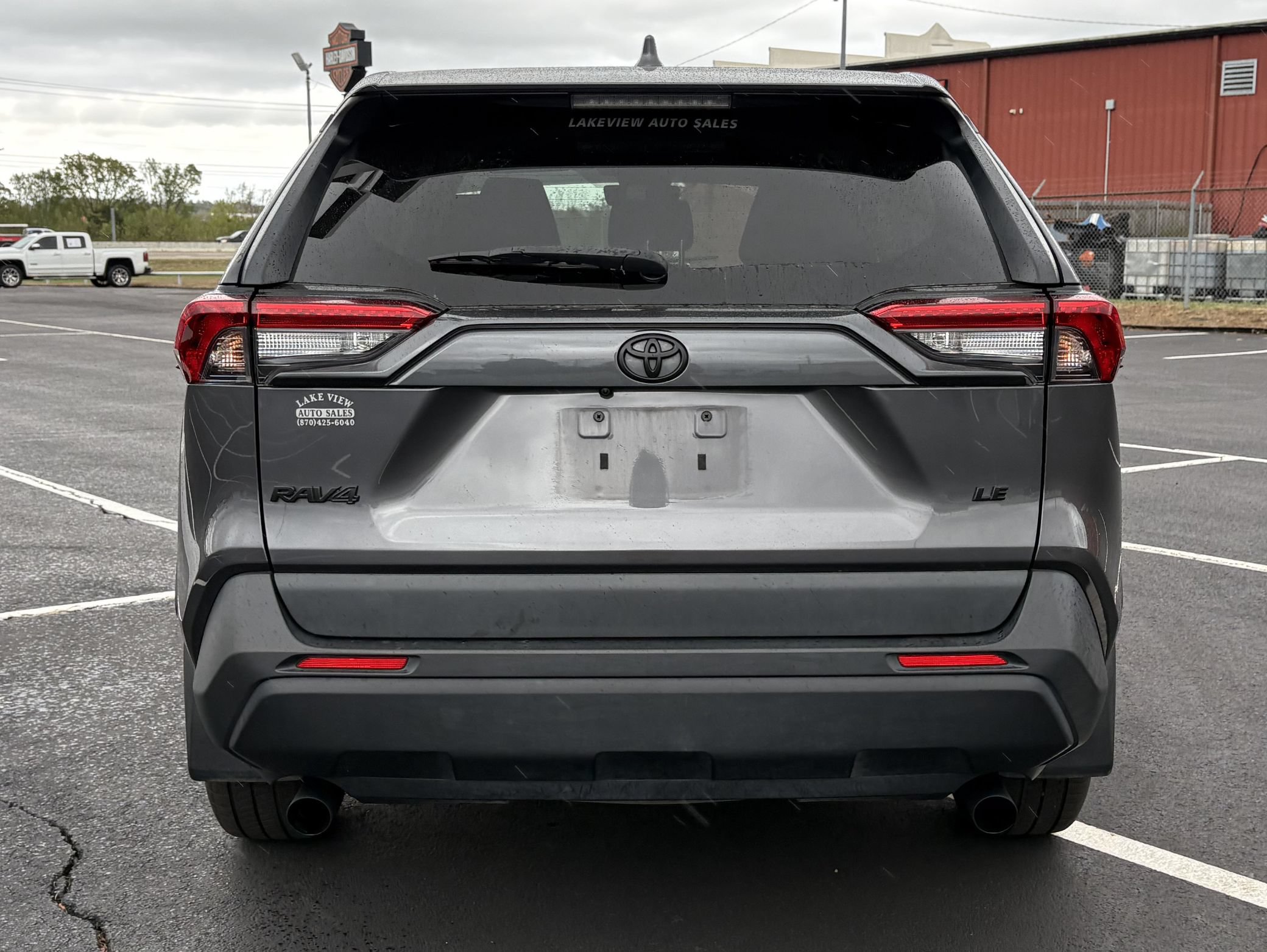Used 2023 Toyota RAV4 LE FWD image 5