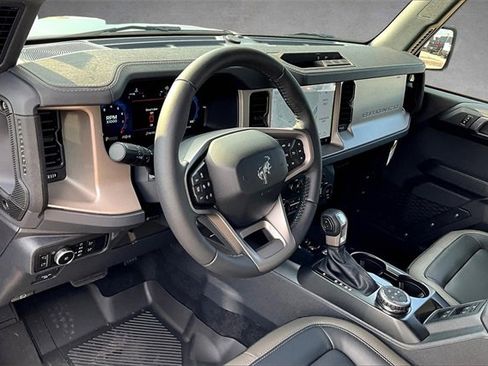 New 2025 Ford Bronco Outer Banks image 6