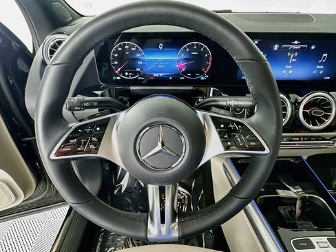 Certified 2026 Mercedes-Benz GLA 250 4MATIC image 11