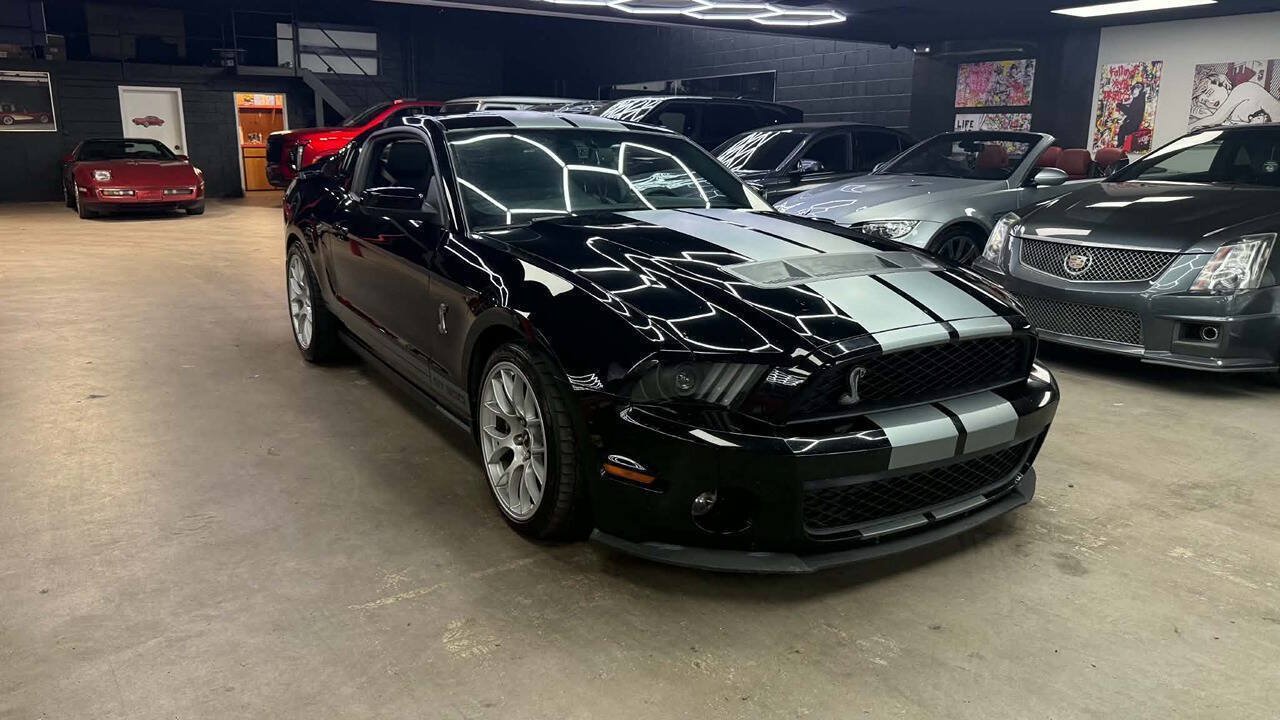 Used 2011 Ford Mustang Shelby GT500 RWD image 3