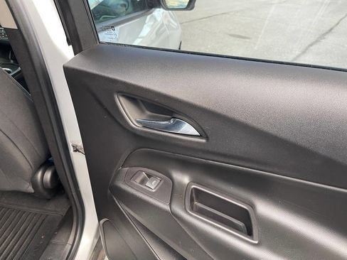 Used 2019 Chevrolet Equinox LT image 31