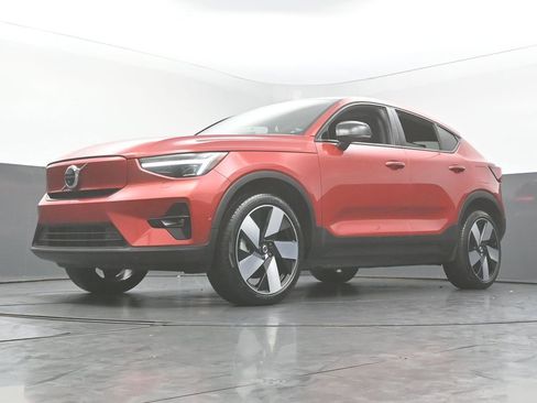 Used 2023 Volvo C40 P8 Recharge Ultimate AWD/4WD image 46