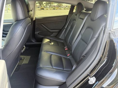 Used 2021 Tesla Model 3 Long Range AWD/4WD image 23