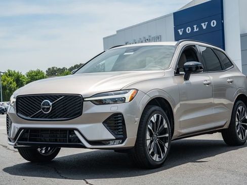 New 2026 Volvo XC60 B5 Plus w/ Protection Package Premier AWD/4WD image 3