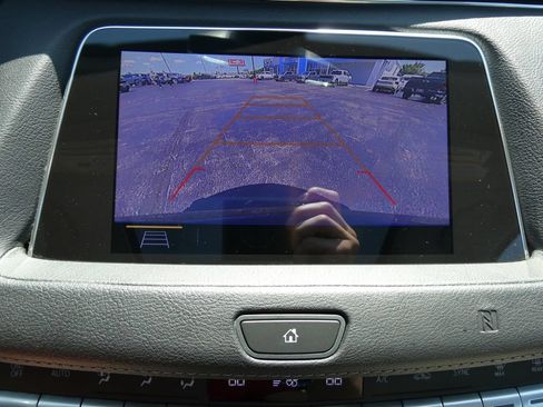 Used 2019 Cadillac XT4 Luxury w/ Cold Weather Package FWD image 34