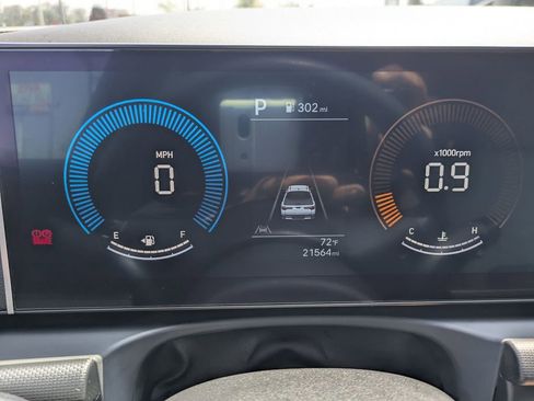 Used 2025 Hyundai Santa Cruz SEL AWD/4WD image 21