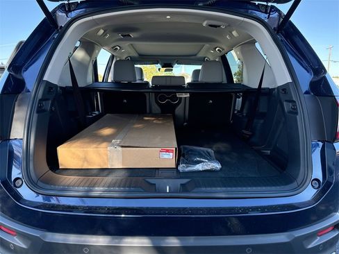 New 2025 Honda Pilot Touring image 24