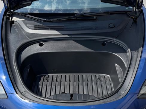 Used 2023 Tesla Model 3 Standard Range image 34