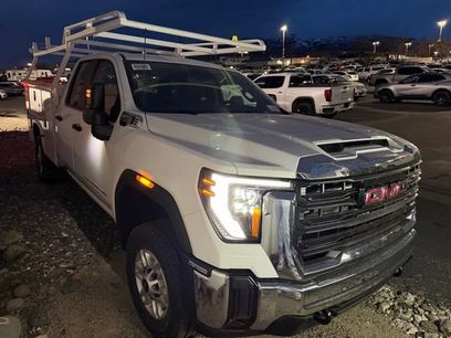 New 2026 GMC Sierra 2500 Pro w/ Convenience Package