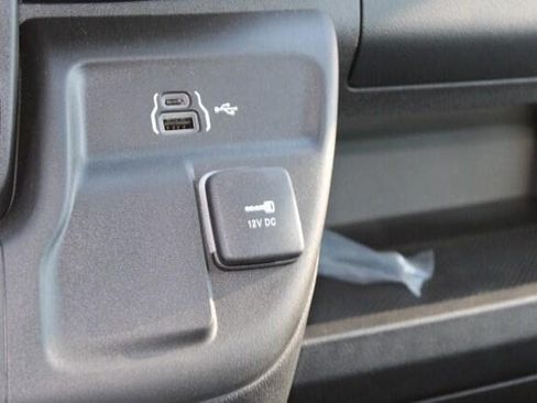 New 2025 RAM ProMaster 2500 w/ Convenience Group FWD image 35