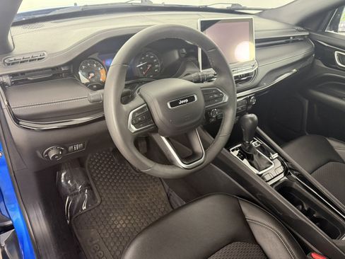 Used 2024 Jeep Compass Latitude w/ Convenience Group AWD/4WD image 15
