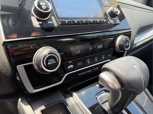 Used 2019 Honda CR-V LX image 20