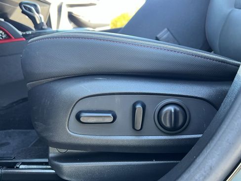 Used 2023 Chevrolet TrailBlazer RS w/ Convenience Package image 15