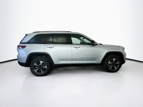 Used 2023 Jeep Grand Cherokee 4WD 4xe image 10
