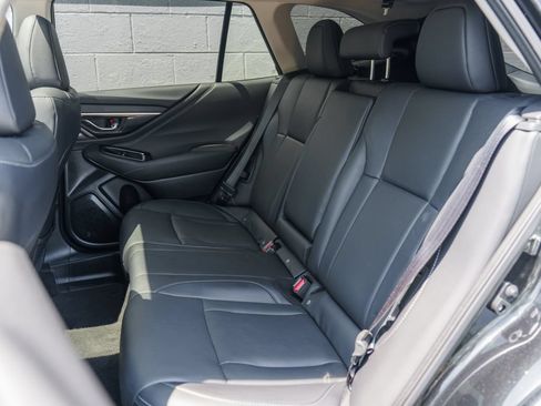 Used 2025 Subaru Outback Touring XT AWD/4WD image 18