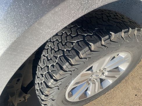 Used 2019 Ford F150 XLT w/ Equipment Group 302A Luxury image 3