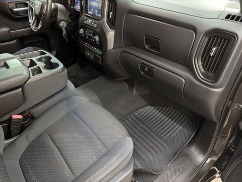 Used 2021 Chevrolet Silverado 1500 Custom w/ Safety Confidence Package image 25