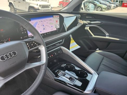 New 2025 Audi Q5 Premium Plus image 11