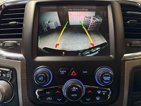 Used 2017 RAM 1500 Laramie image 9