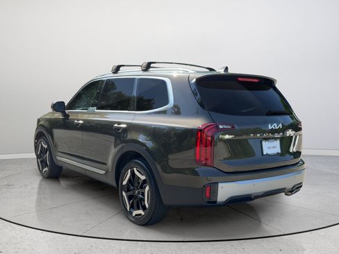 Used 2023 Kia Telluride S AWD/4WD image 9
