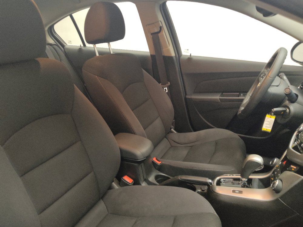 Used 2015 Chevrolet Cruze LT FWD image 21