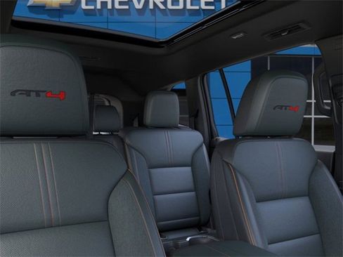 New 2025 GMC Acadia AT4 w/ Super Cruise Package image 24