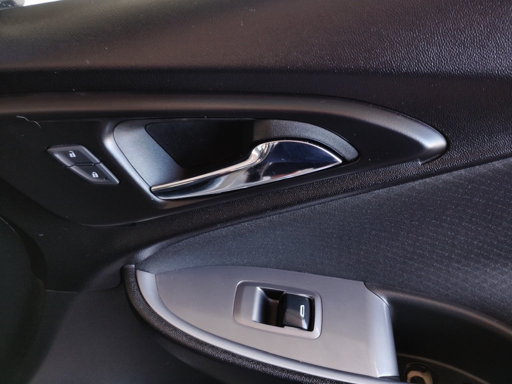 Used 2023 Chevrolet Malibu LT FWD image 12