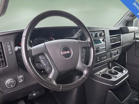 Used 2023 GMC Savana 2500 w/ Driver Convenience Package image 9