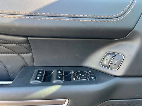Used 2023 Ford Expedition Max Platinum AWD/4WD image 24