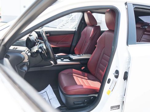 Used 2020 Lexus IS 350 F Sport w/ F Sport Package RWD image 23