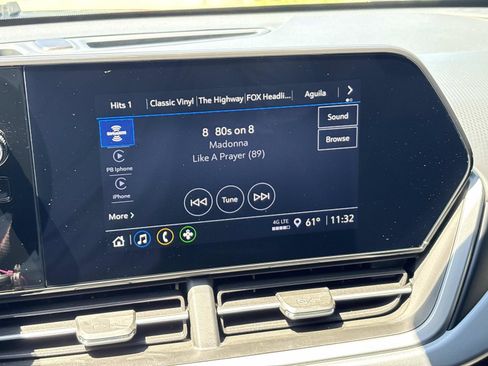 Certified 2025 Chevrolet Trax RS w/ Sunroof Package FWD image 20