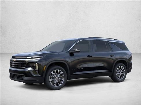 New 2026 Chevrolet Traverse LT w/ Sun and Wheel Package FWD image 3