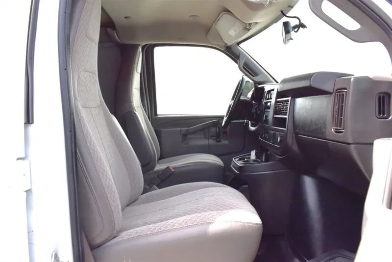 Used 2021 Chevrolet Express 2500 Extended w/ Driver Convenience Package RWD image 21