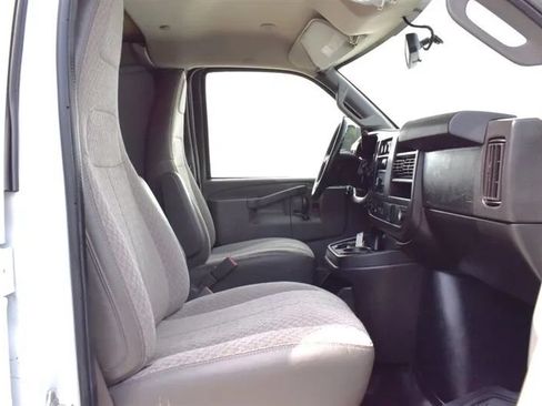 Used 2021 Chevrolet Express 2500 Extended w/ Driver Convenience Package RWD image 21