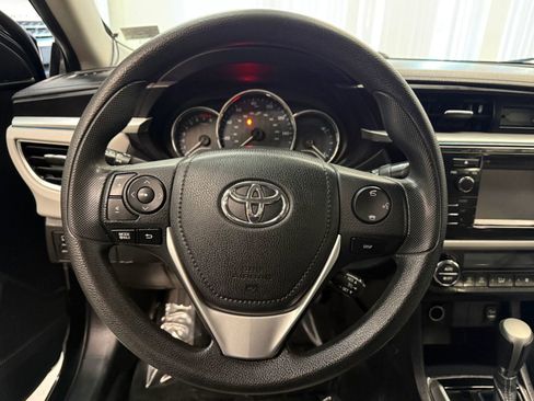 Used 2015 Toyota Corolla LE image 27