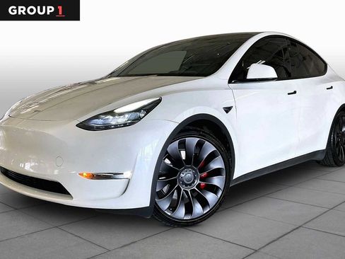 Used 2024 Tesla Model Y Performance image 1